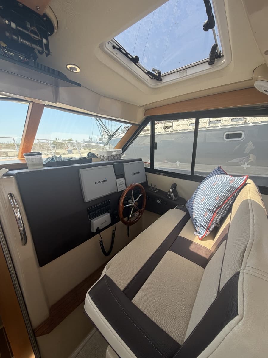 2015 Cutwater C-30 Sedan - Photo 8