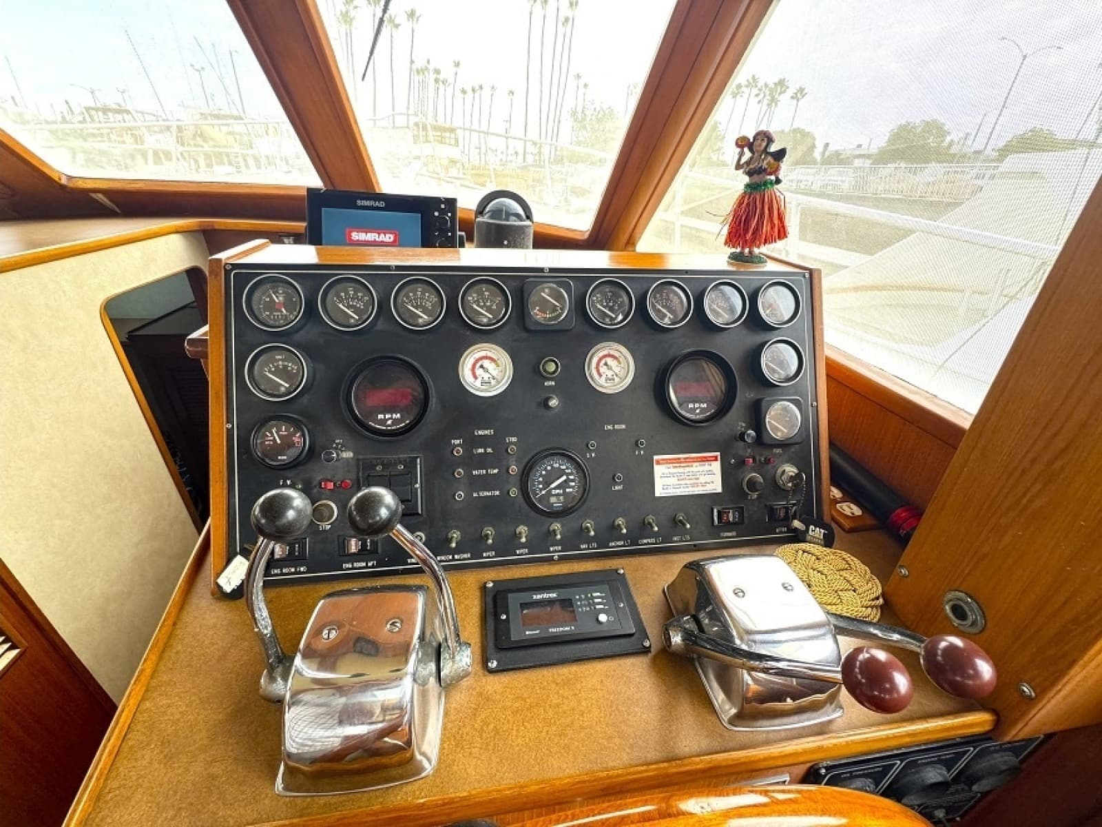 1988 Offshore Yachts  - Photo 8