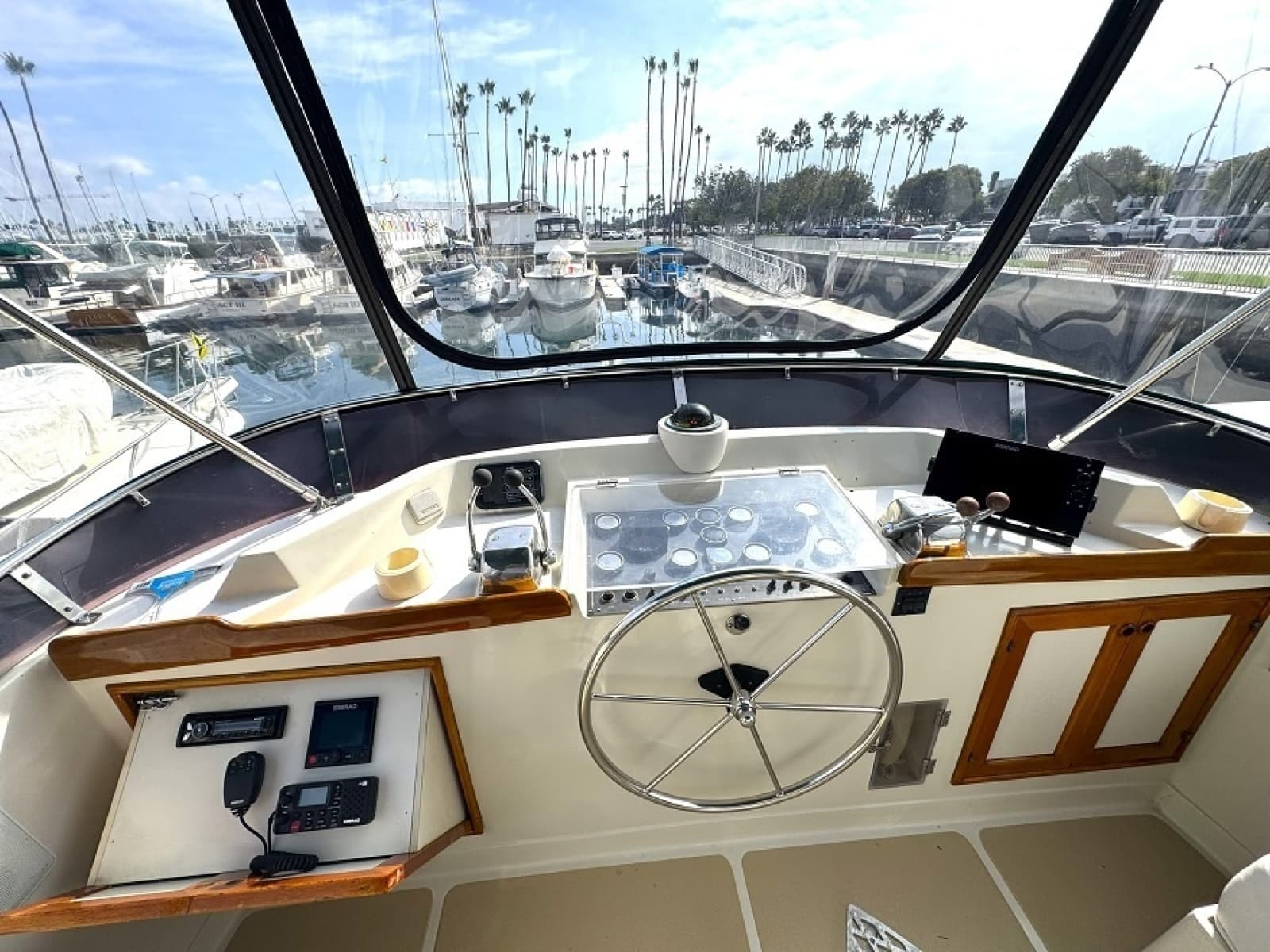 1988 Offshore Yachts  - Photo 15