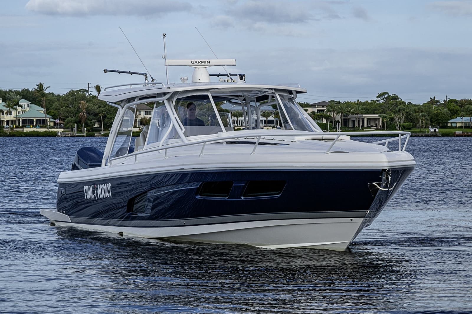 2024 Intrepid Valor - Photo 37