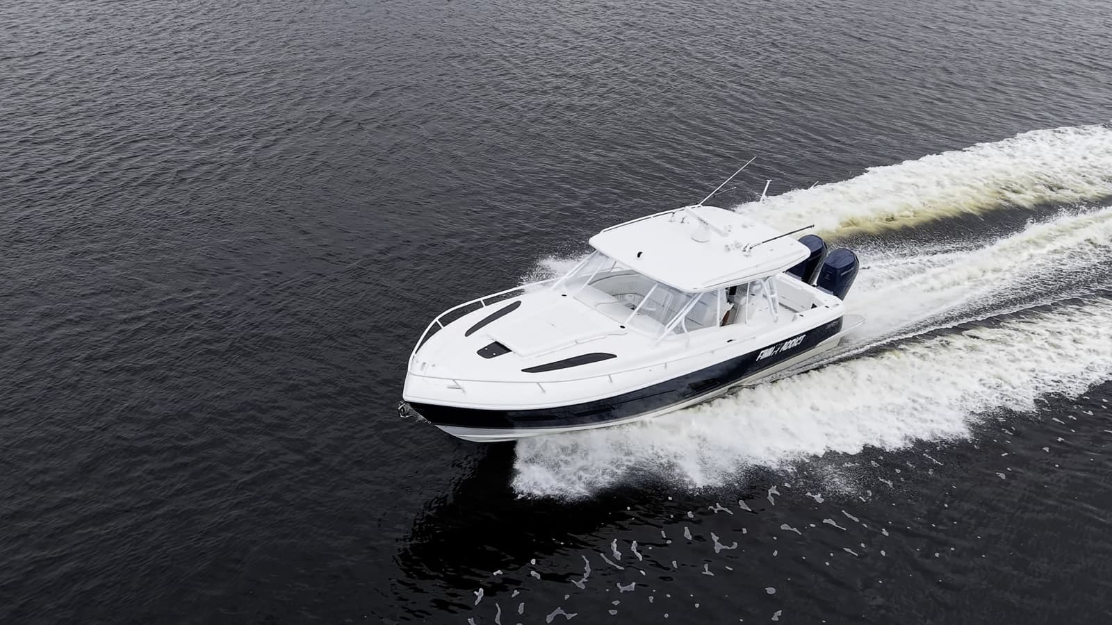 2024 Intrepid Valor - Photo 14