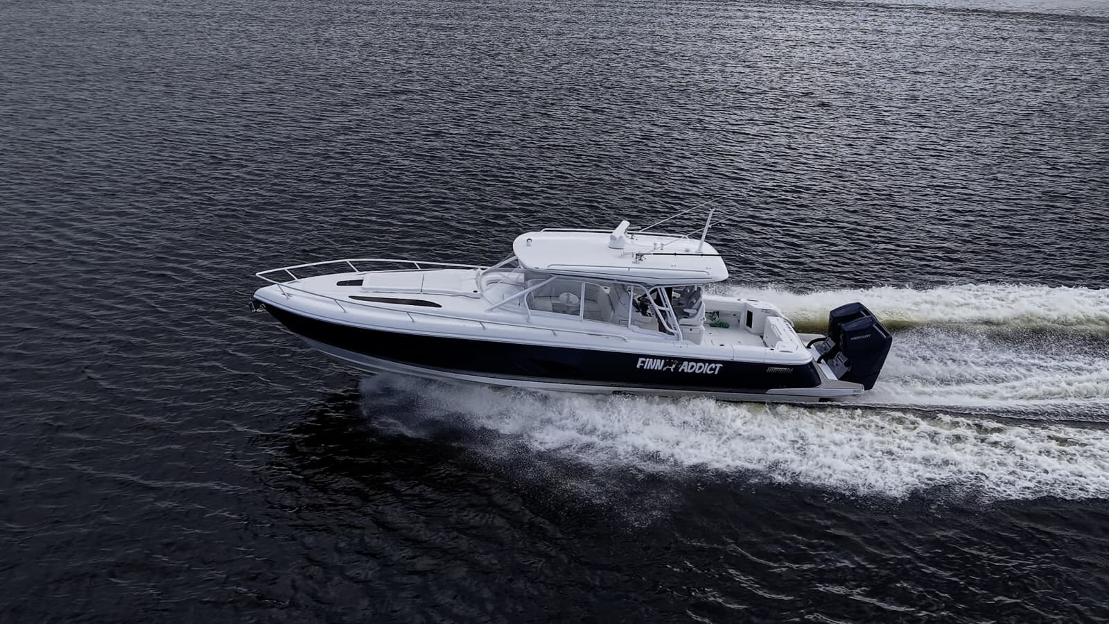 2024 Intrepid Valor - Photo 3