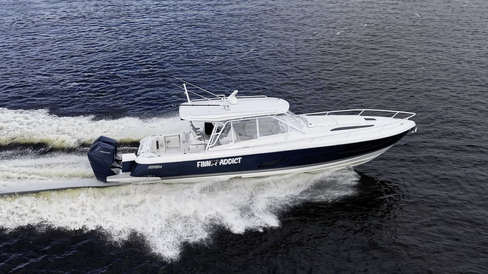 2024 Intrepid Valor - Photo 12