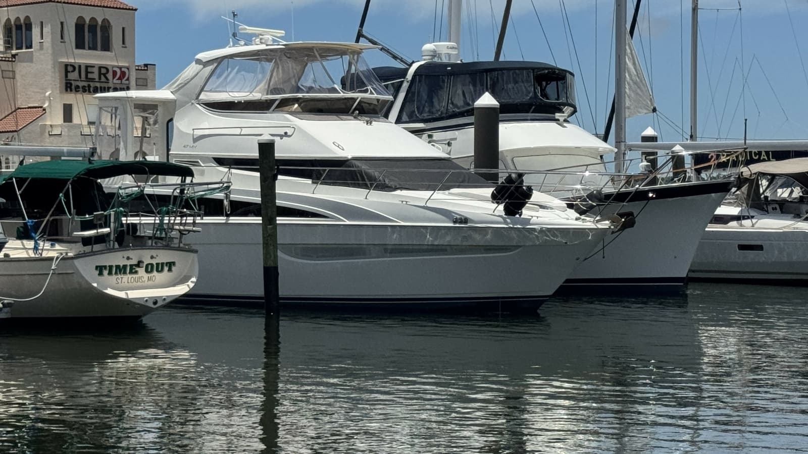 2007 Carver 47 Cockpit Motor Yacht - Photo 1