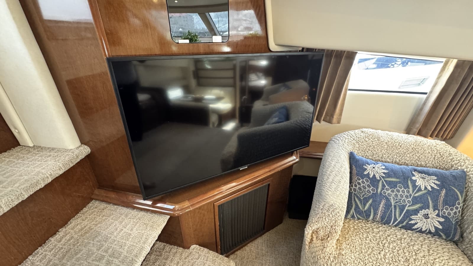 2007 Carver 47 Cockpit Motor Yacht - Photo 47