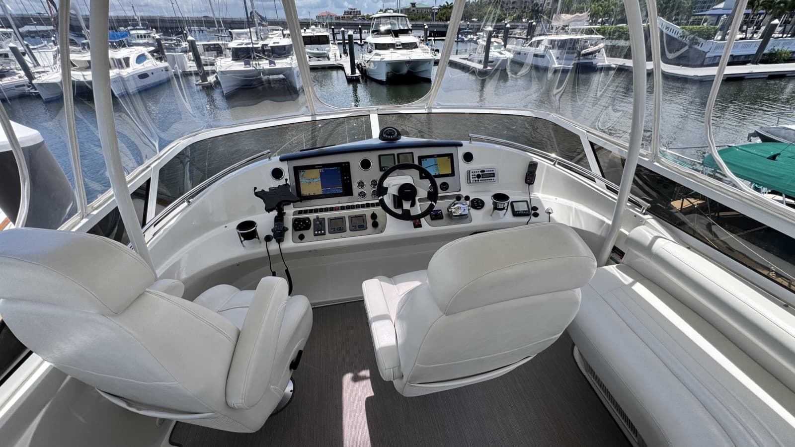 2007 Carver 47 Cockpit Motor Yacht - Photo 30