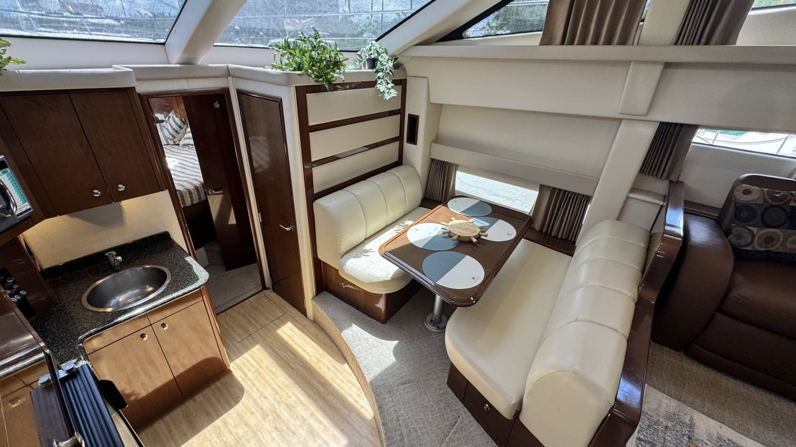 2007 Carver 47 Cockpit Motor Yacht - Photo 54