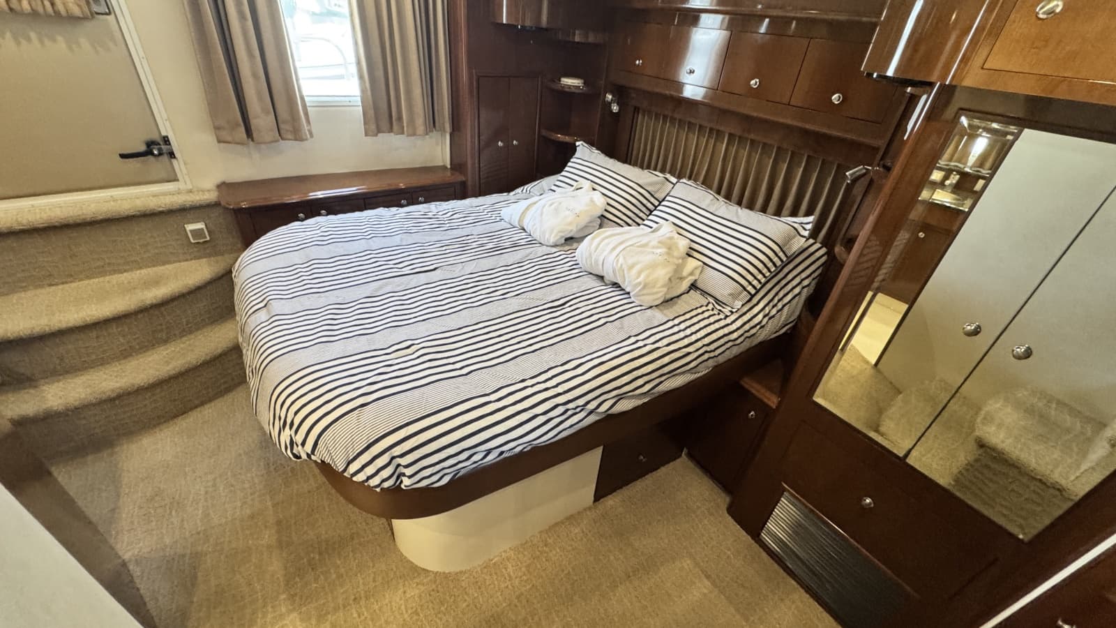 2007 Carver 47 Cockpit Motor Yacht - Photo 63