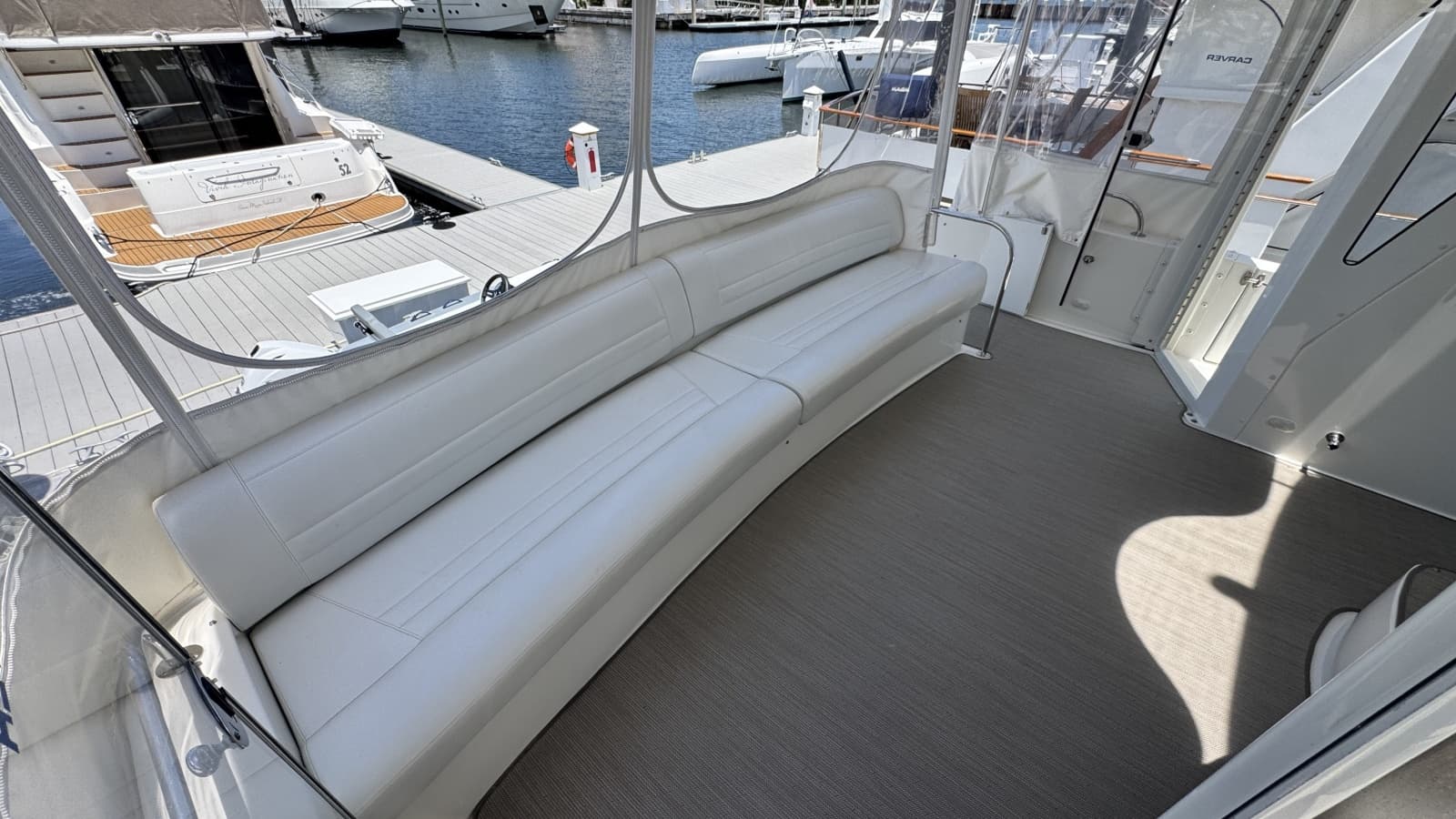 2007 Carver 47 Cockpit Motor Yacht - Photo 28