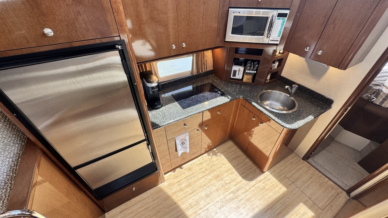 2007 Carver 47 Cockpit Motor Yacht - Photo 51