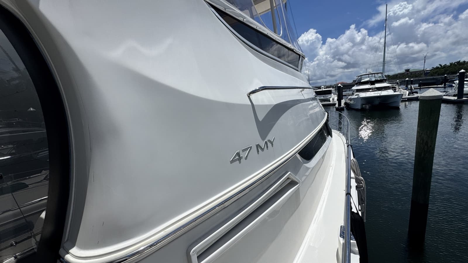 2007 Carver 47 Cockpit Motor Yacht - Photo 5