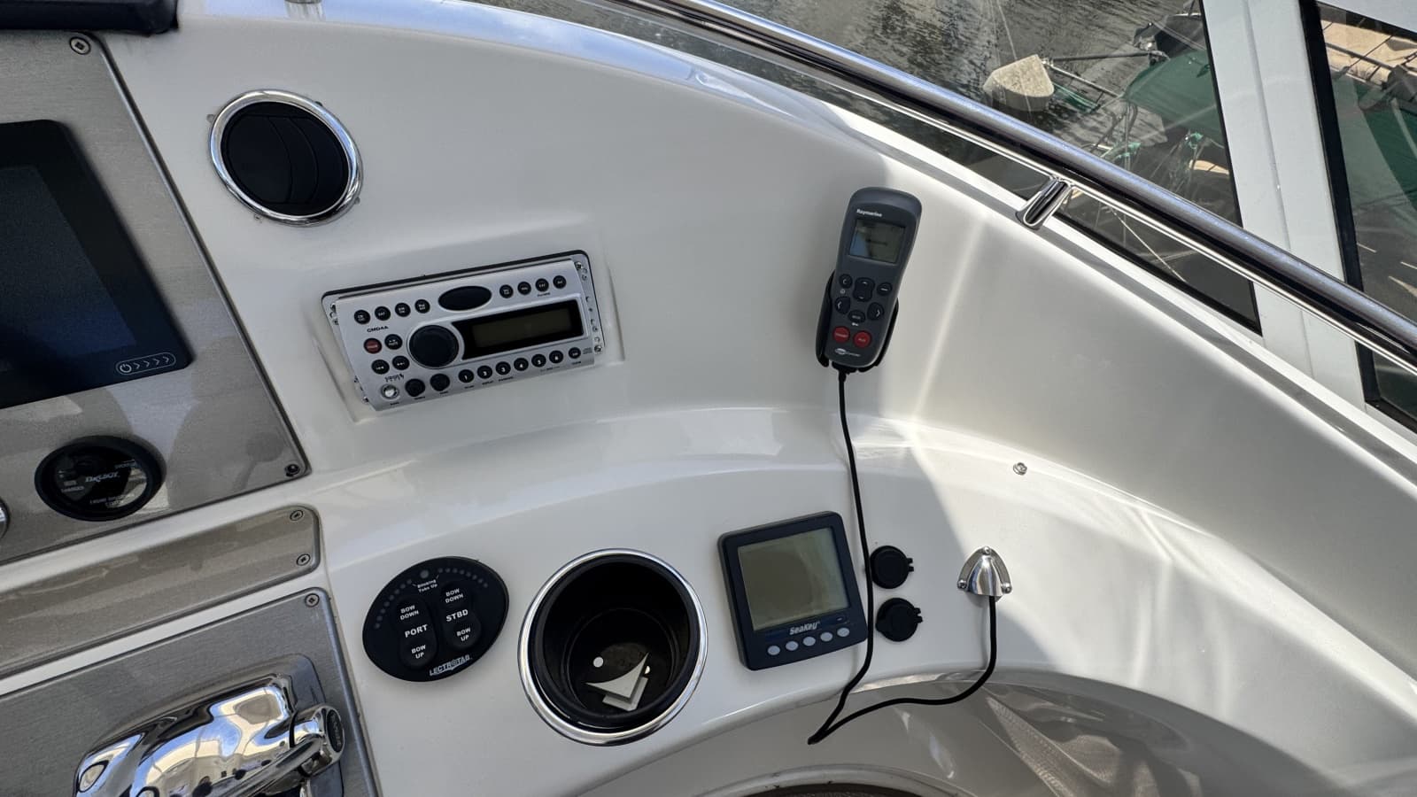 2007 Carver 47 Cockpit Motor Yacht - Photo 35