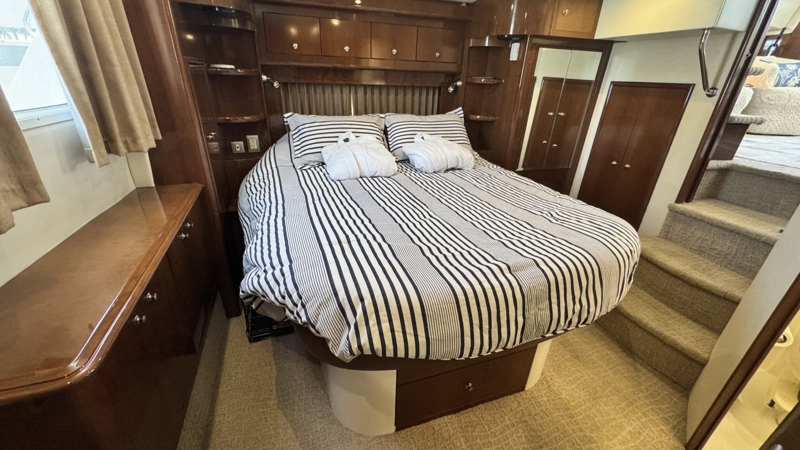 2007 Carver 47 Cockpit Motor Yacht - Photo 62