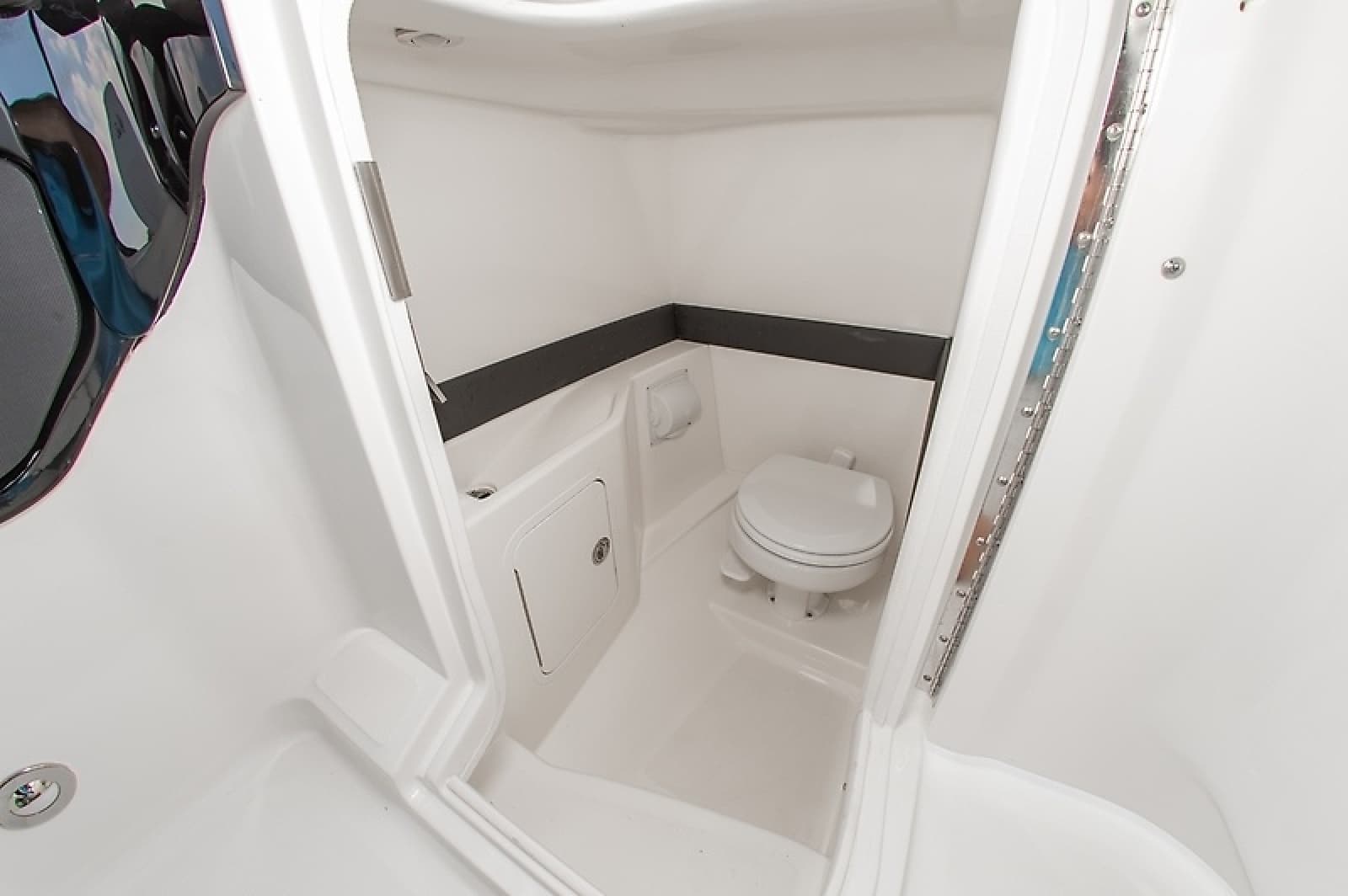 2023 Sea Ray 260 SLX - Photo 22