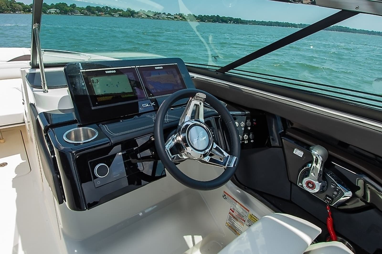 2023 Sea Ray 260 SLX - Photo 20