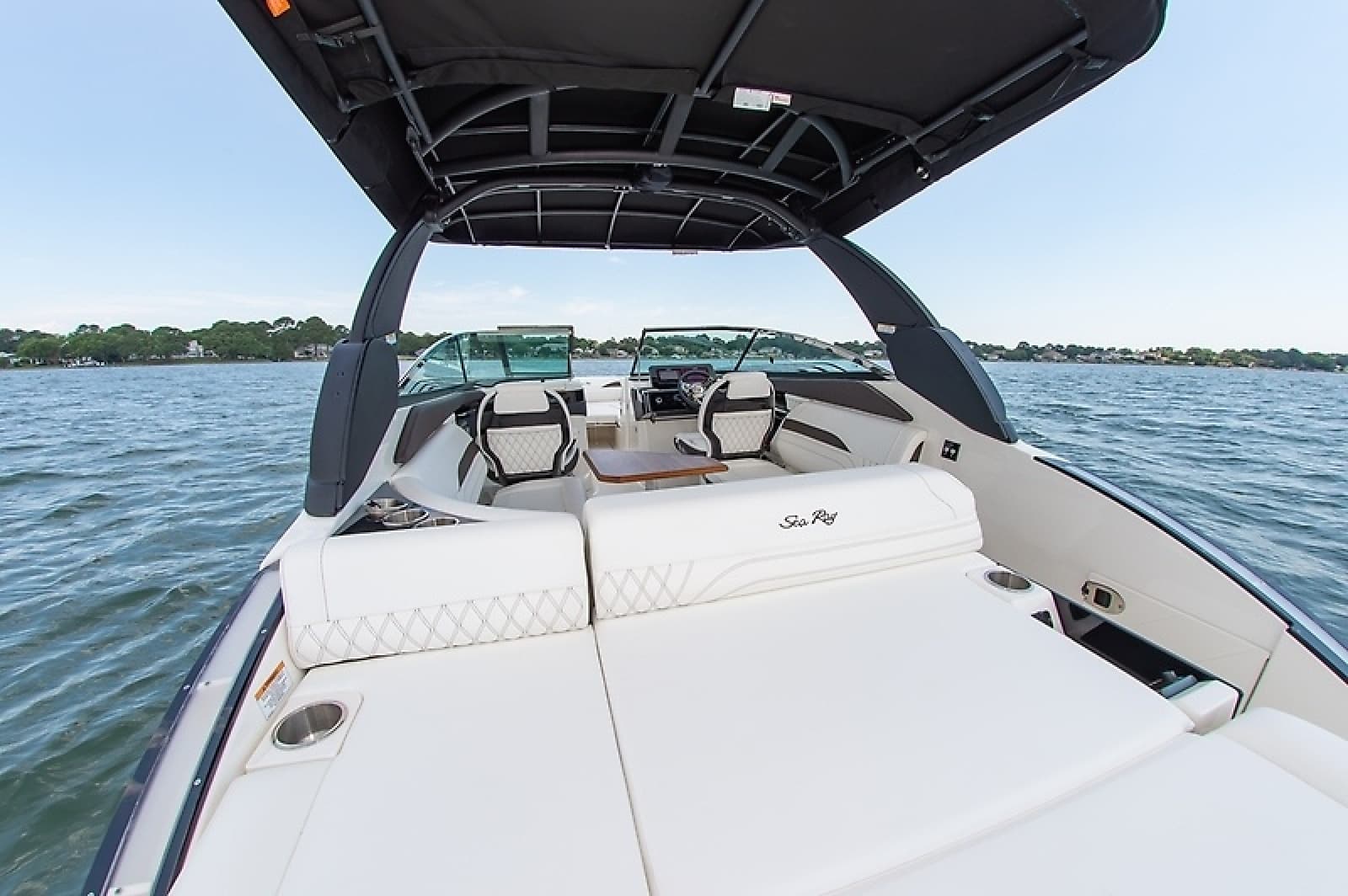 2023 Sea Ray 260 SLX - Photo 9