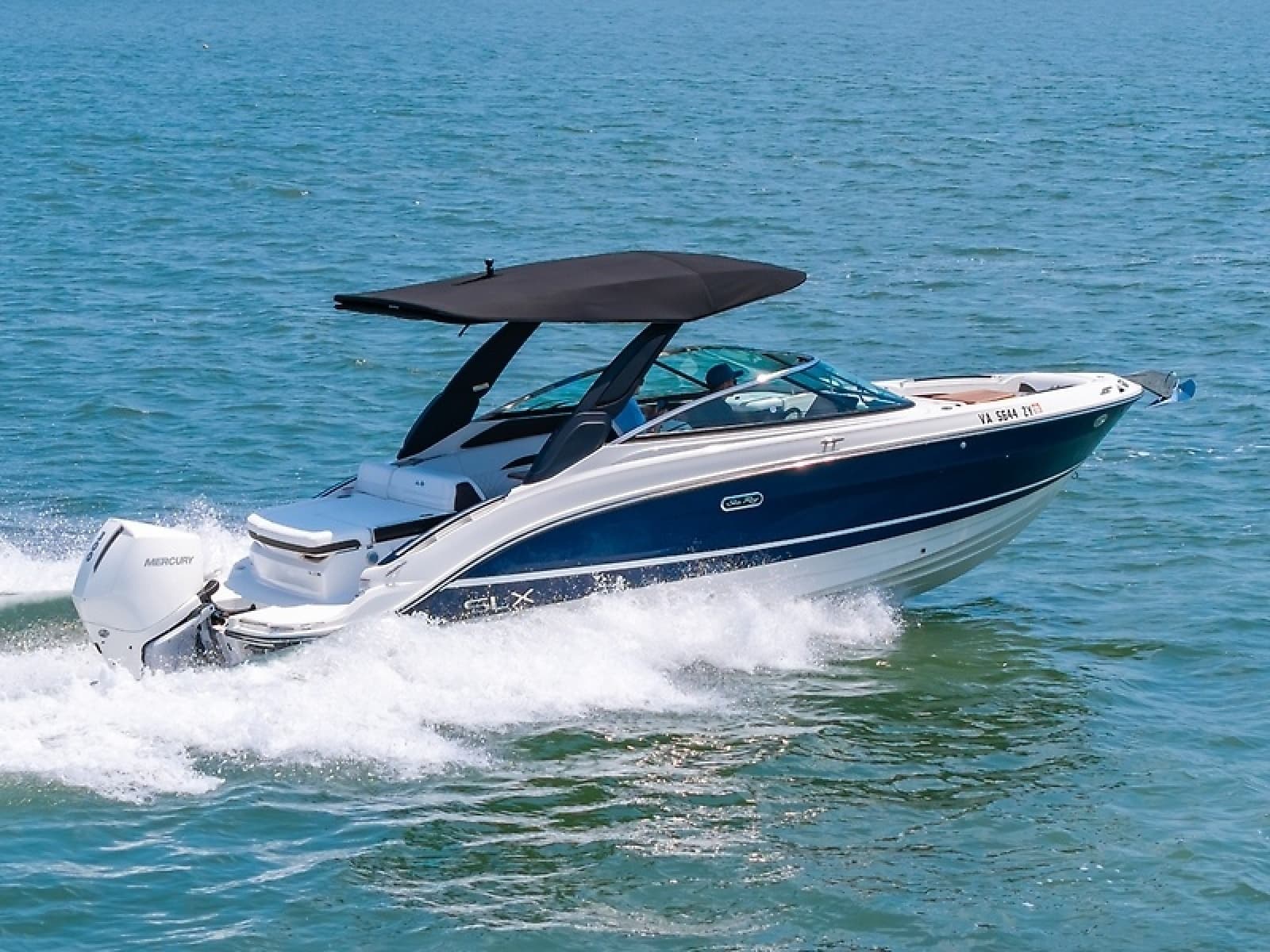 2023 Sea Ray 260 SLX - Photo 2