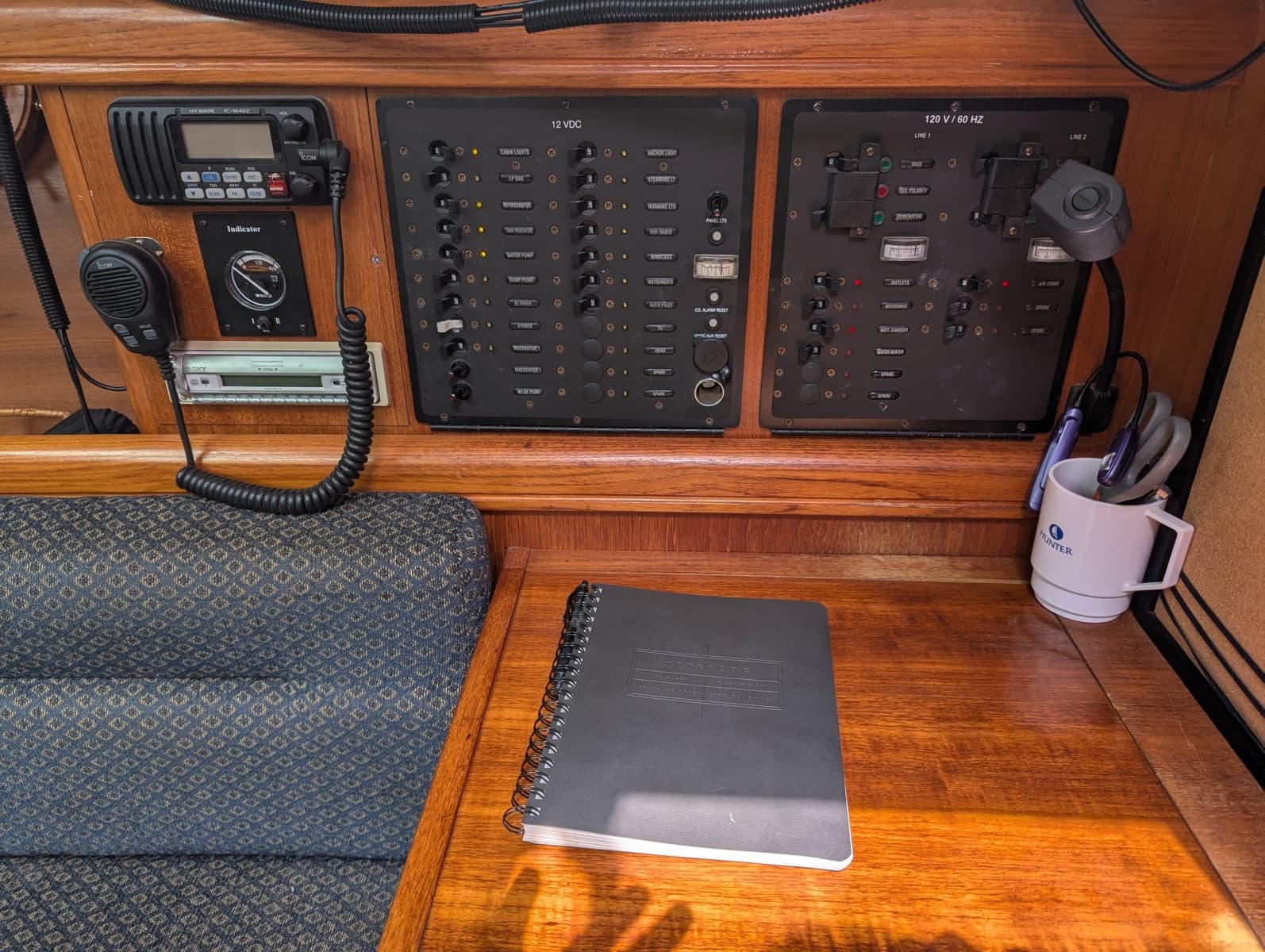 2006 Hunter 33 - Photo 30