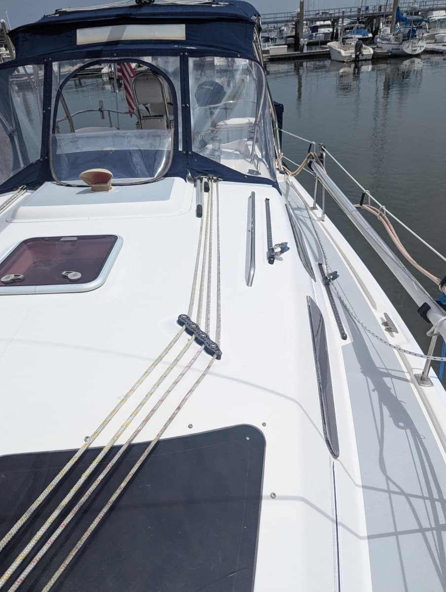 2006 Hunter 33 - Photo 11