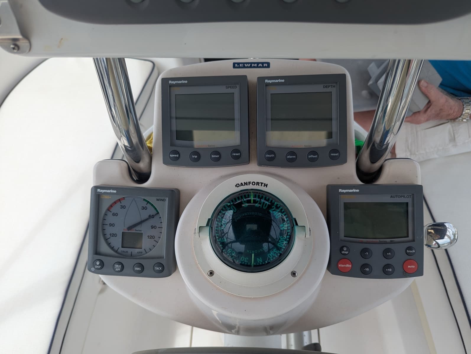 2006 Hunter 33 - Photo 19