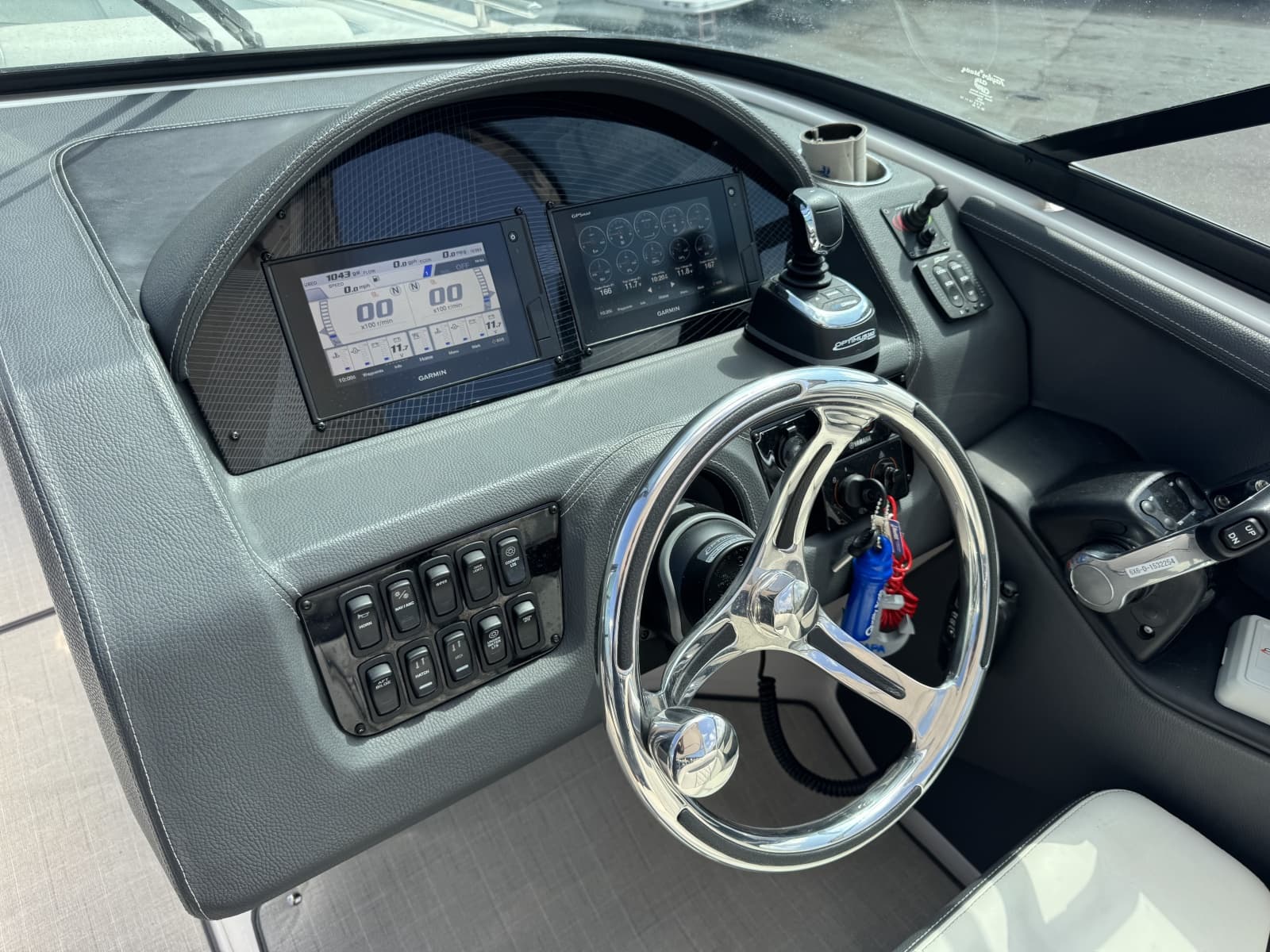 2021 Regal 290 OBX - Photo 23