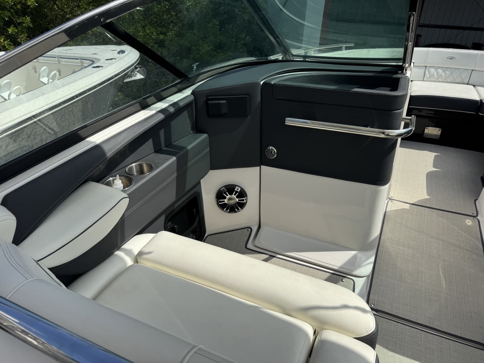 2021 Regal 290 OBX - Photo 20