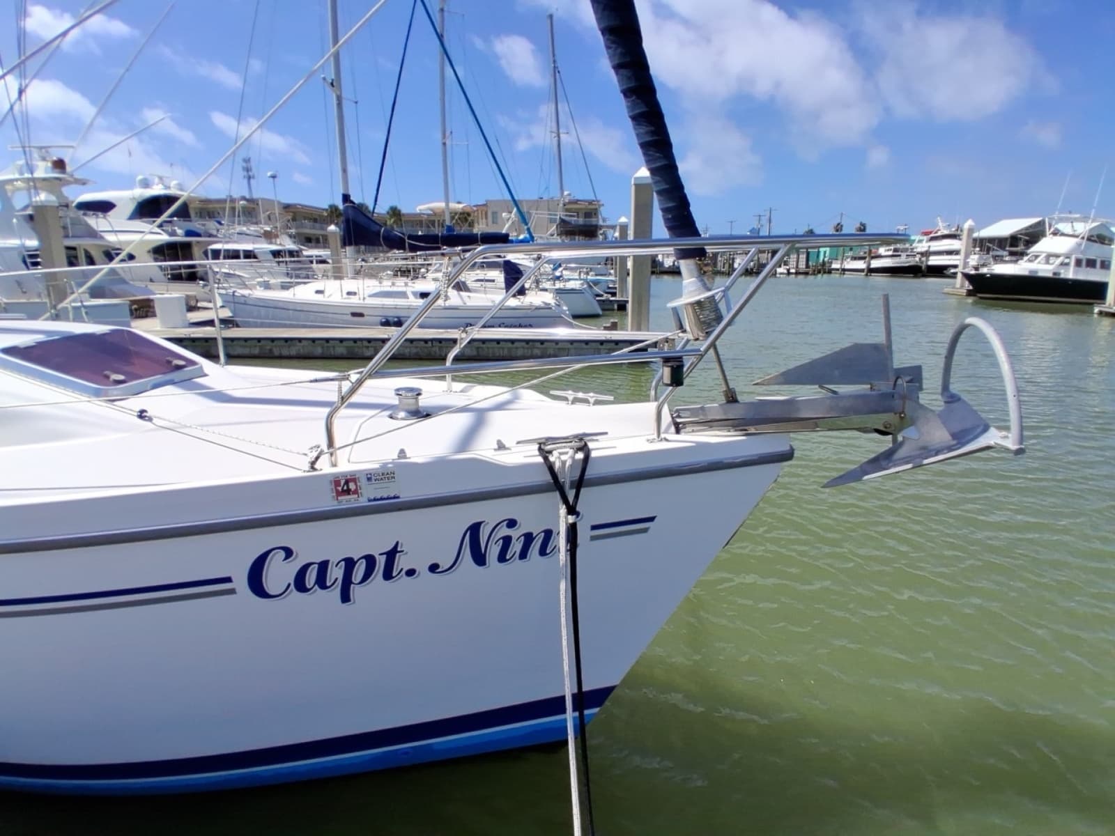 2005 Catalina 350 - Photo 3