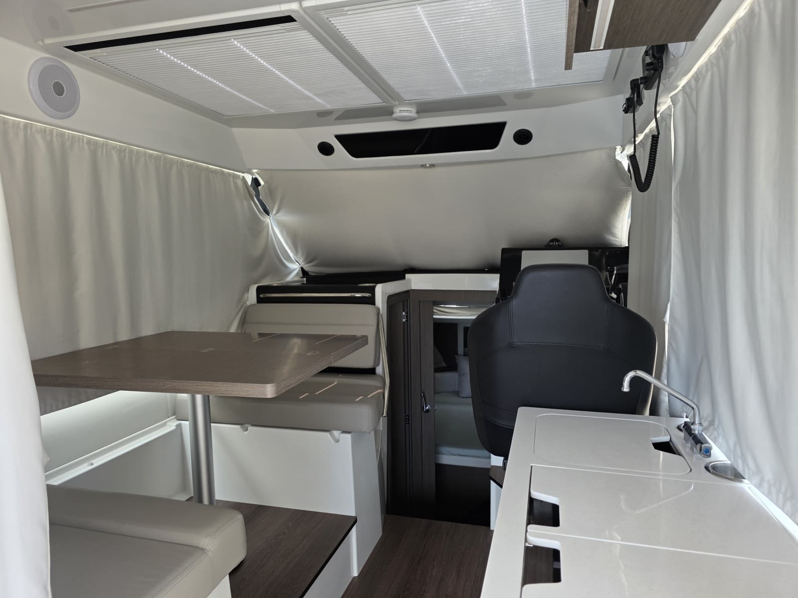 2025 Jeanneau NC 895 Series 2 - Photo 13