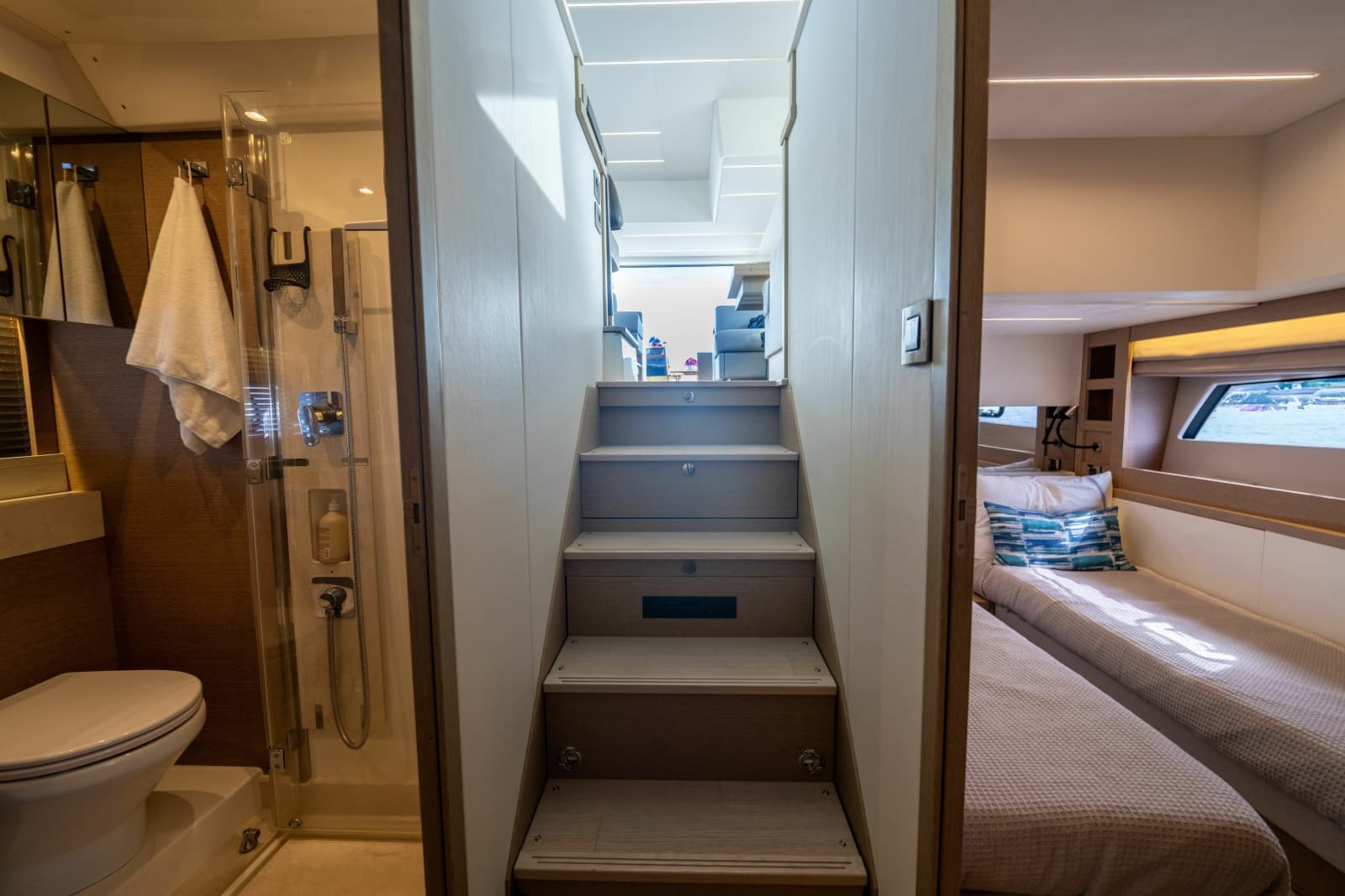 2022 Prestige 520 - Photo 15