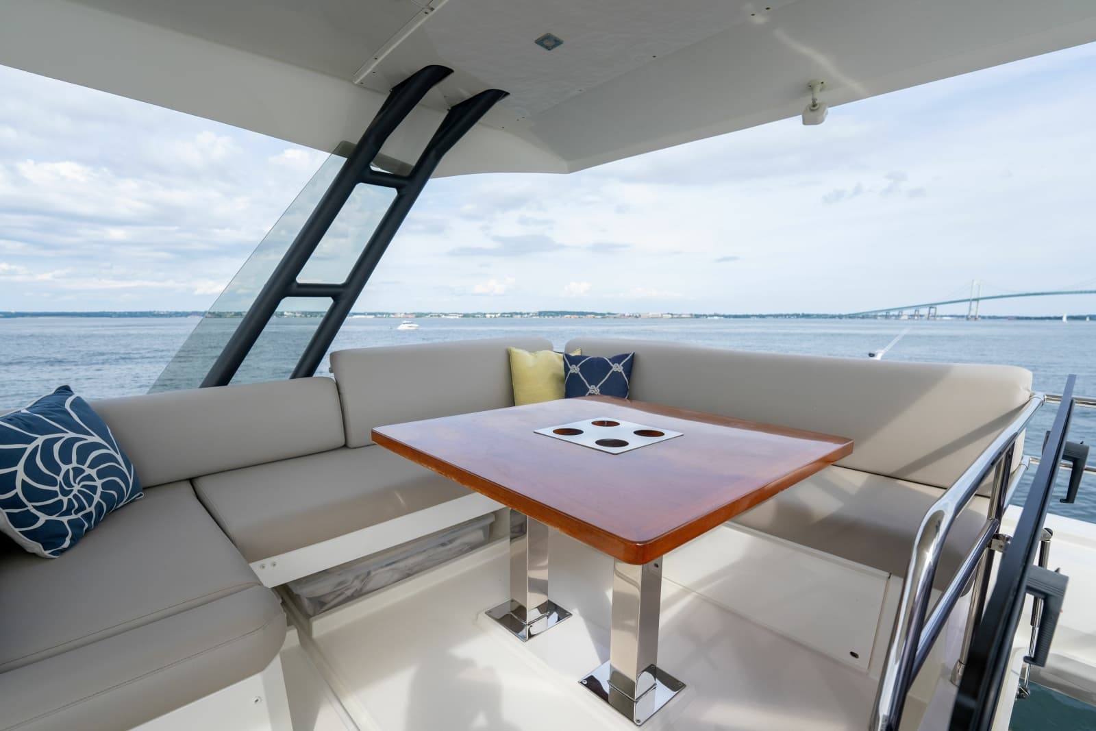 2022 Prestige 520 - Photo 38