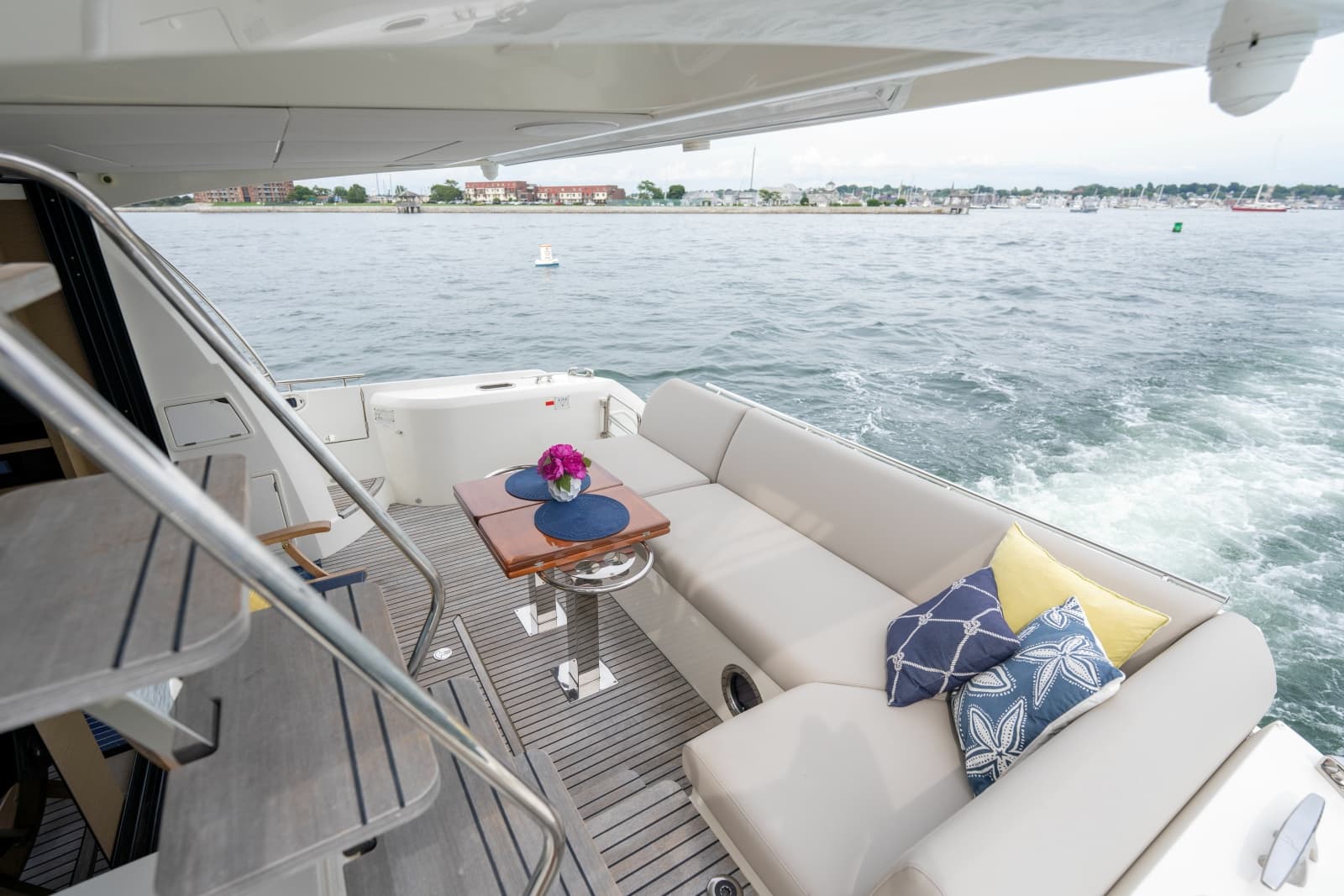 2022 Prestige 520 - Photo 31