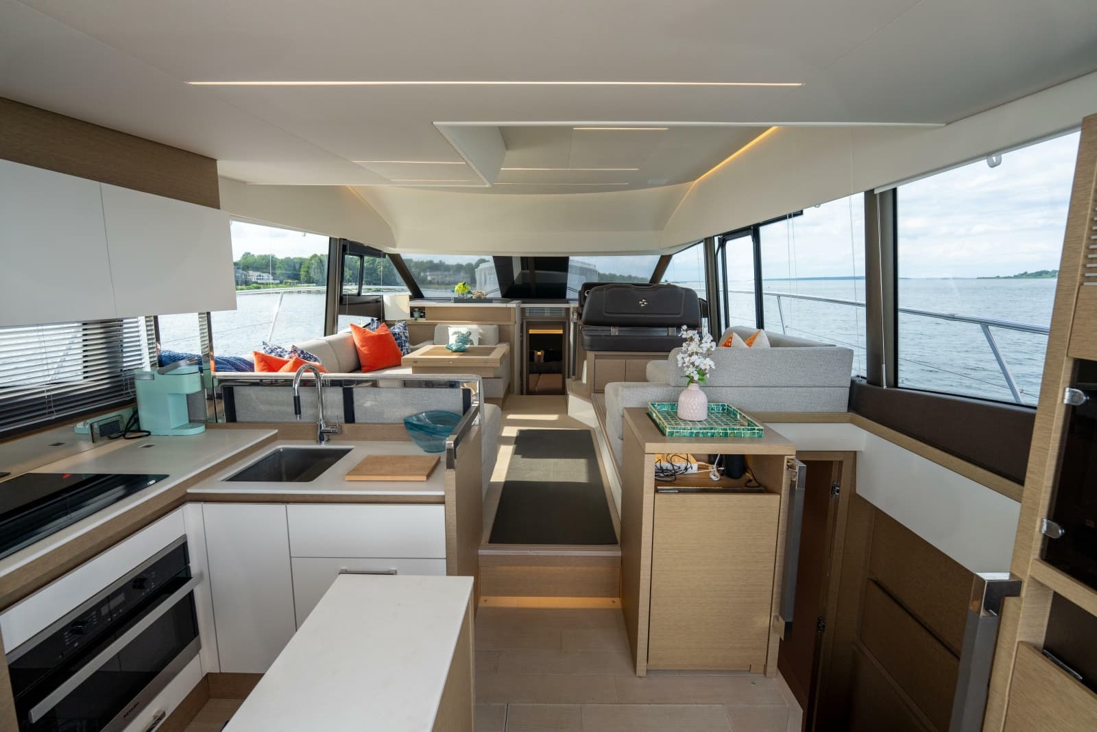 2022 Prestige 520 - Photo 25