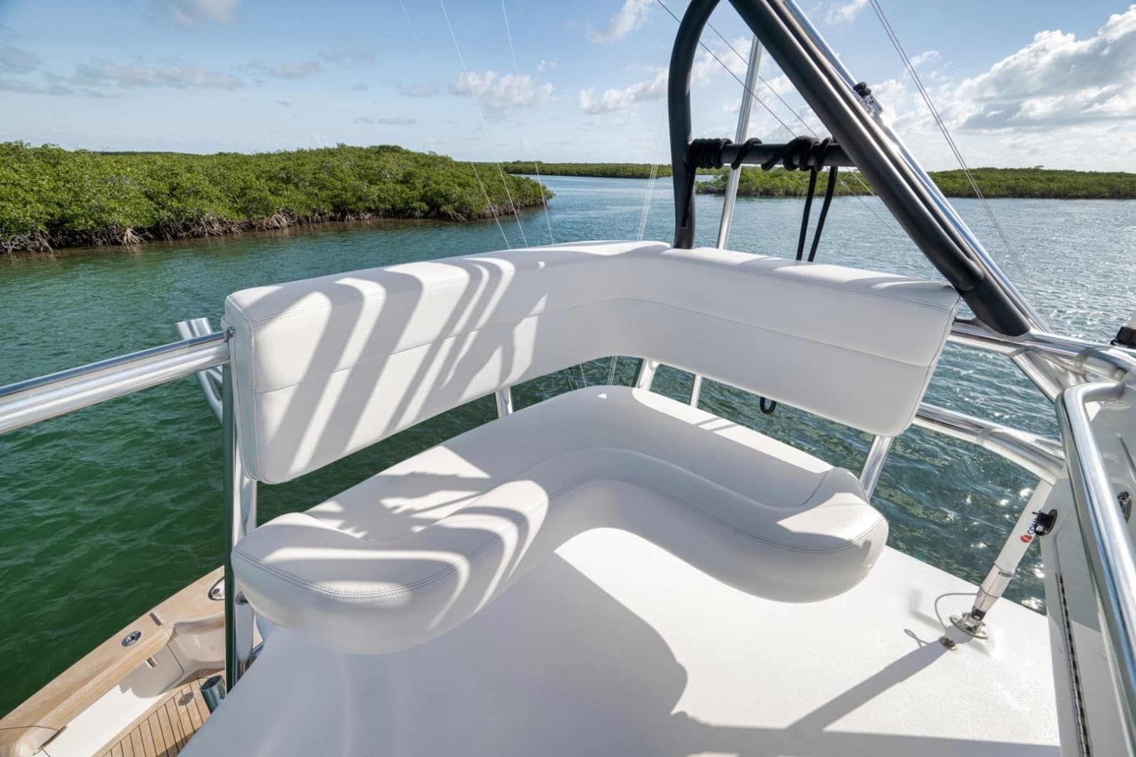 2022 Winter Custom Yachts 38 Walk Around - Photo 17
