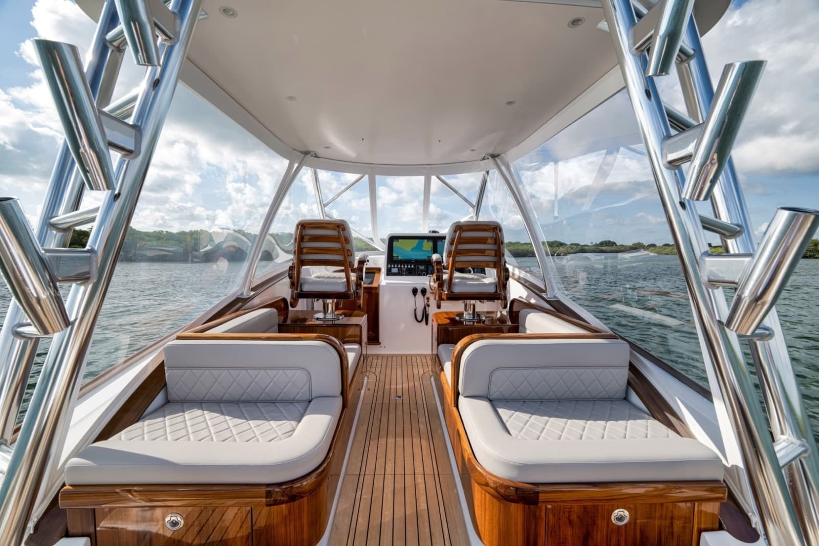 2022 Winter Custom Yachts 38 Walk Around - Photo 11