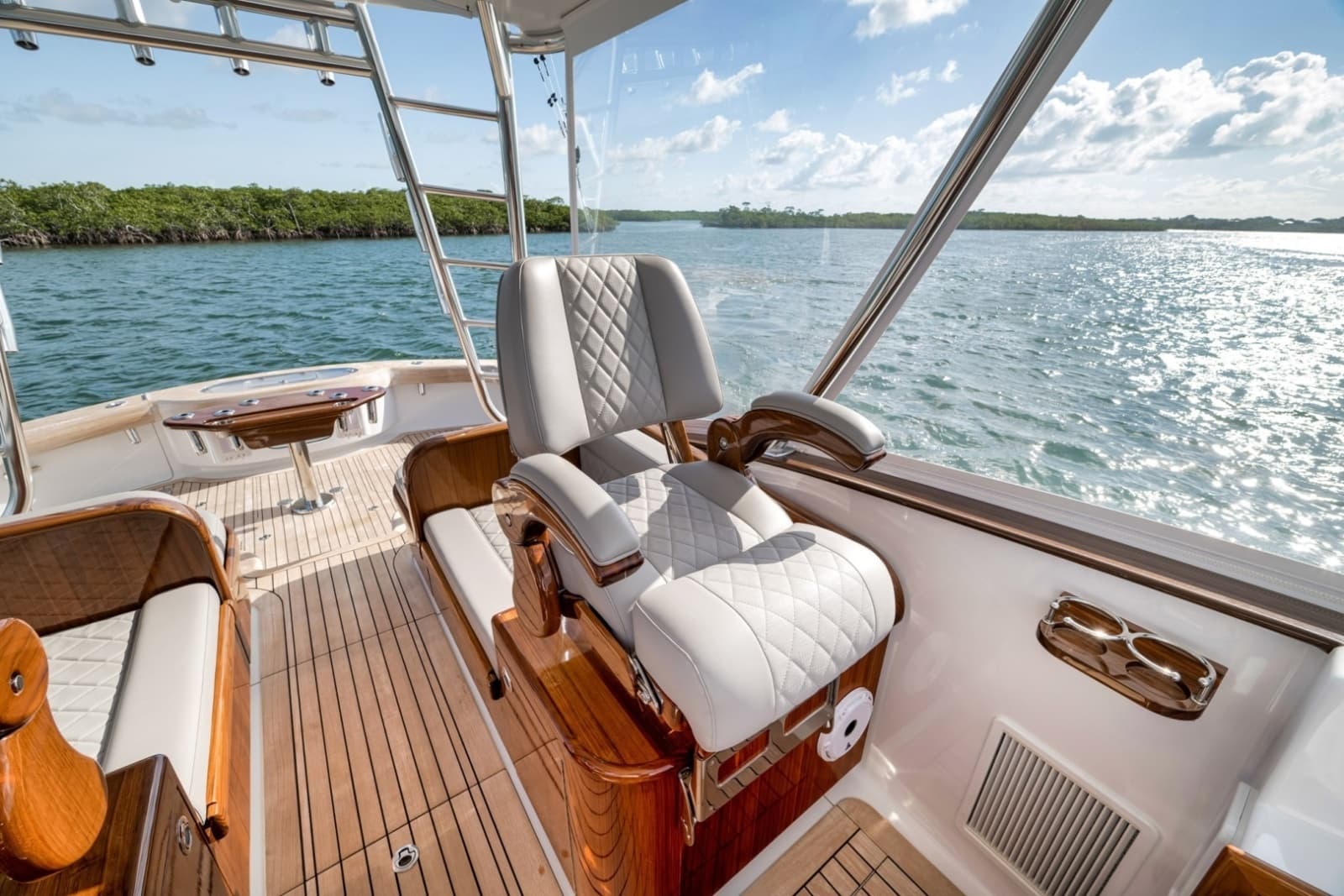 2022 Winter Custom Yachts 38 Walk Around - Photo 32