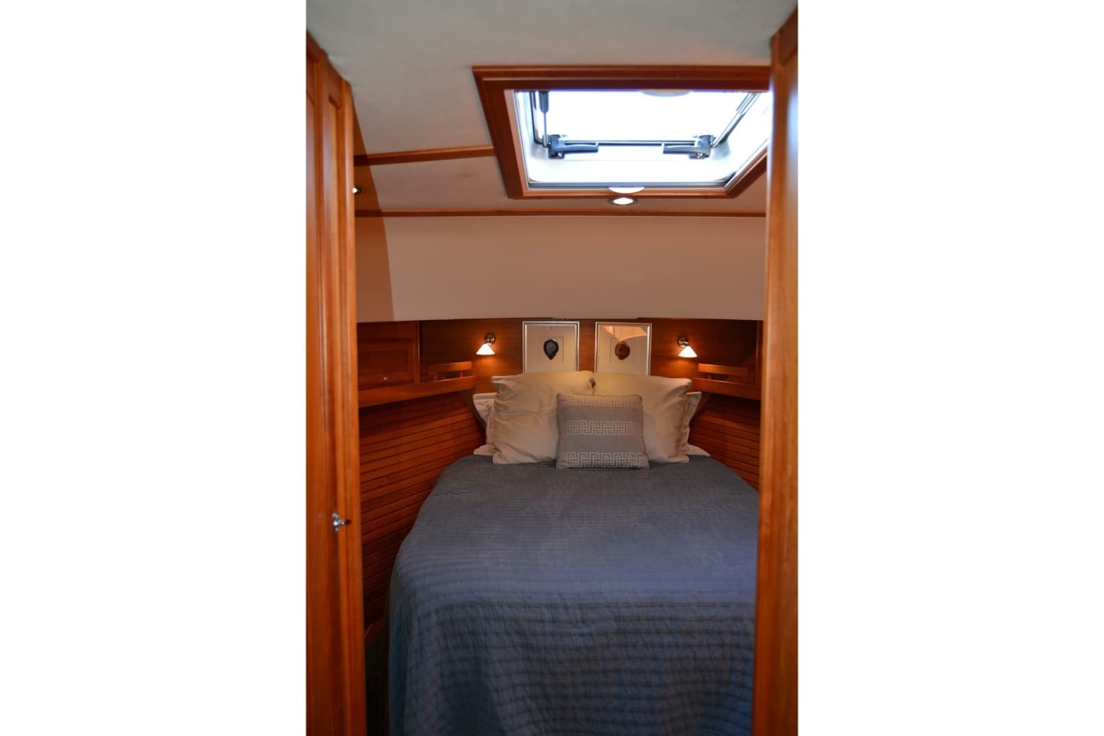 2012 Sabre 48 Salon Express - Photo 117