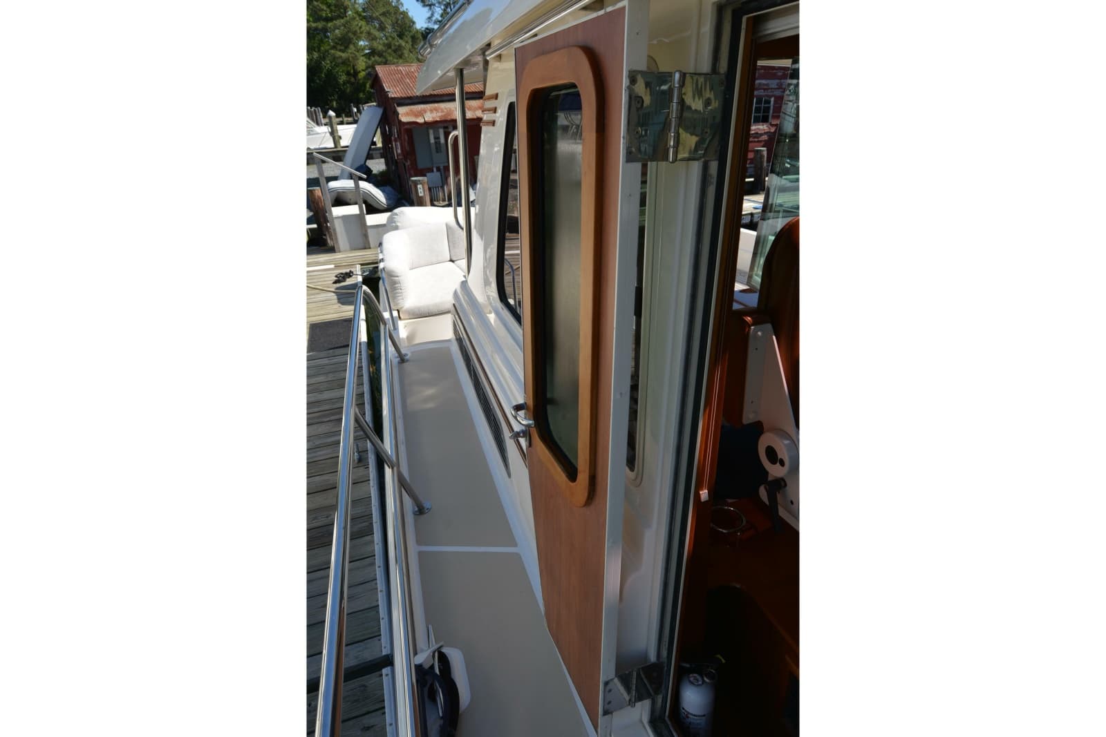 2012 Sabre 48 Salon Express - Photo 46