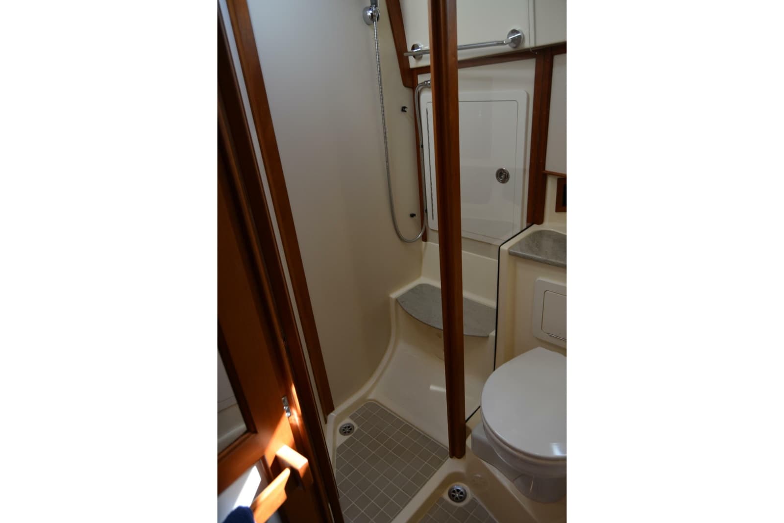 2012 Sabre 48 Salon Express - Photo 127