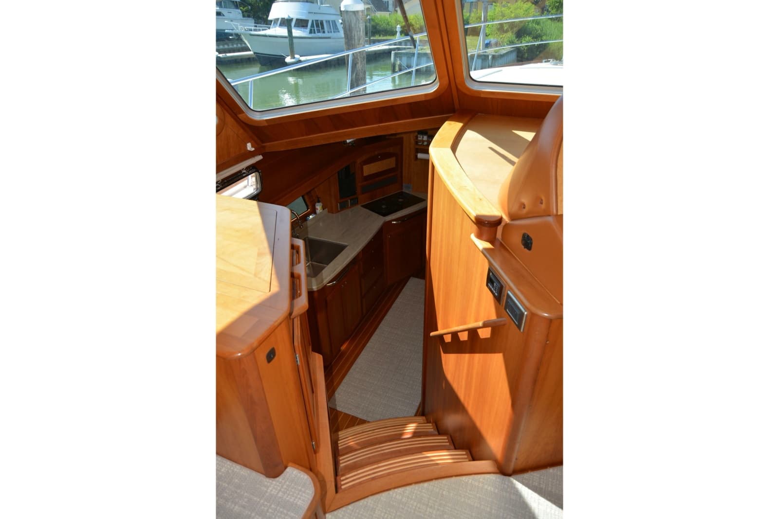 2012 Sabre 48 Salon Express - Photo 93