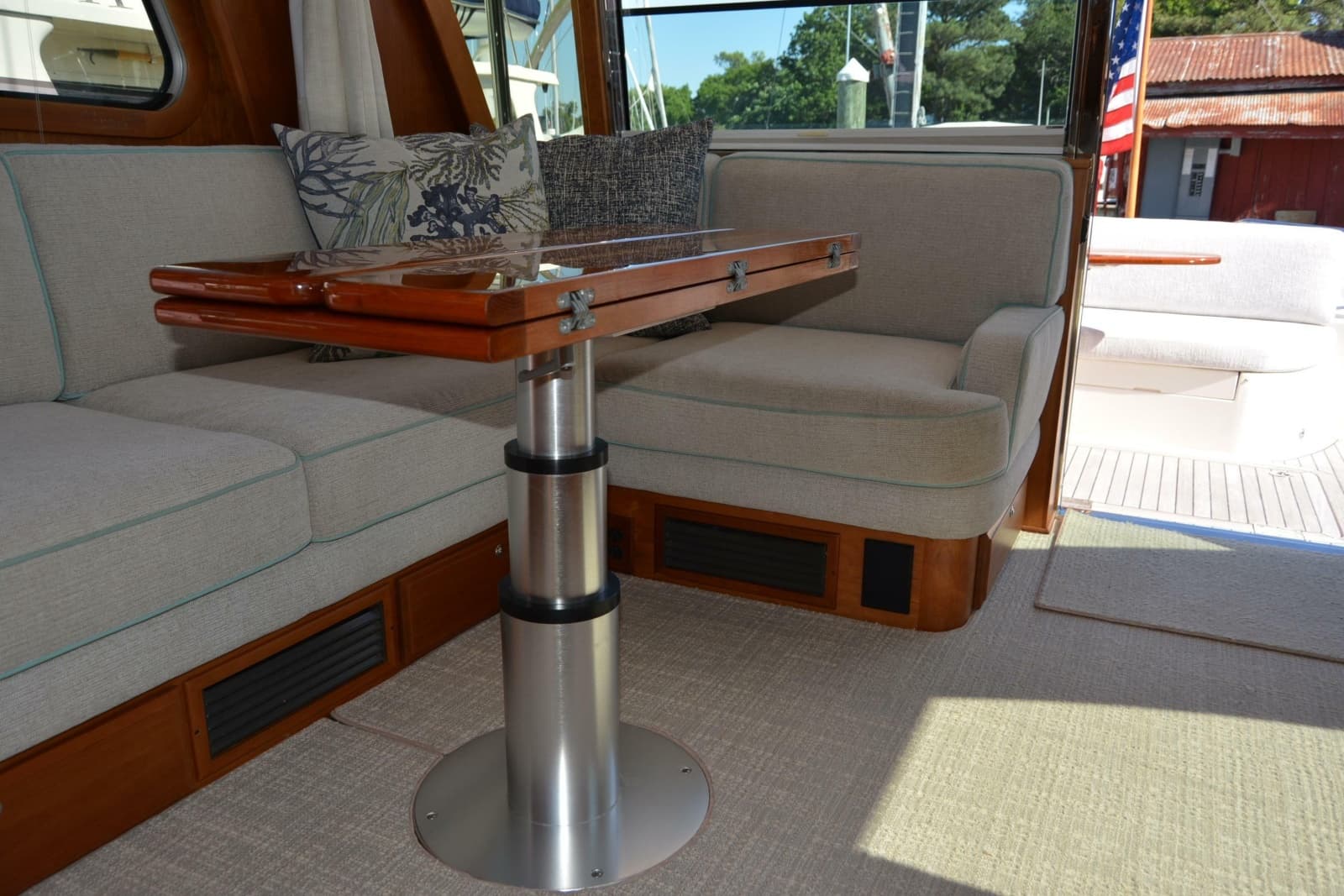 2012 Sabre 48 Salon Express - Photo 76