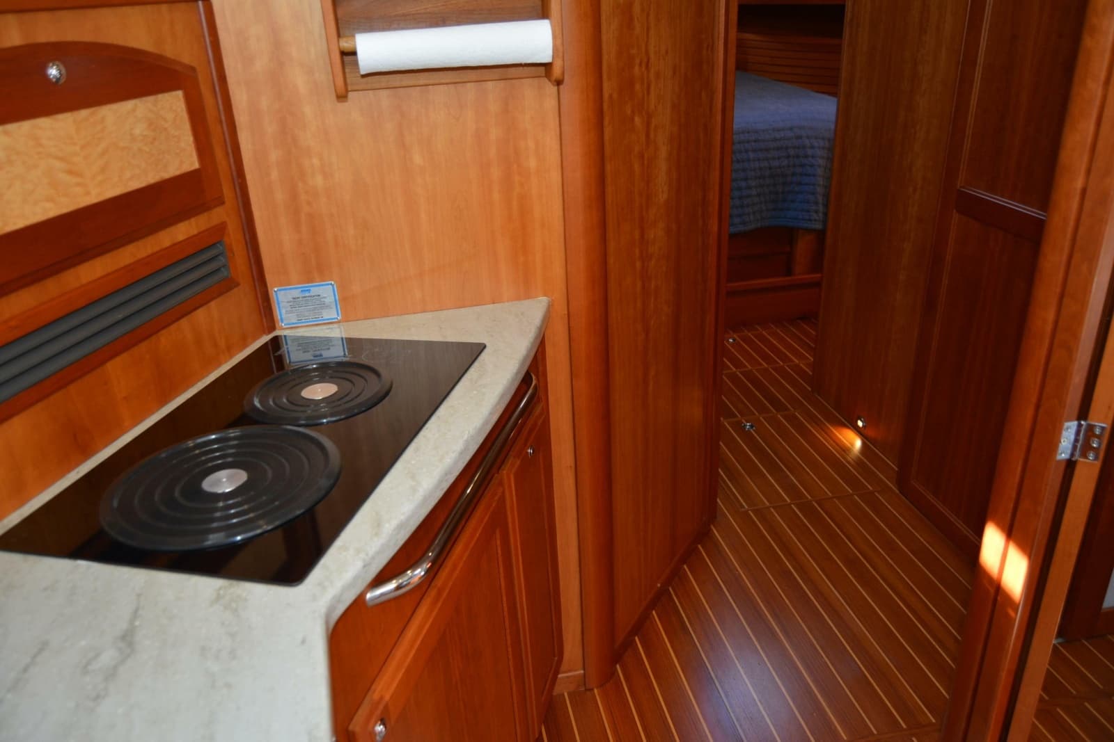 2012 Sabre 48 Salon Express - Photo 116