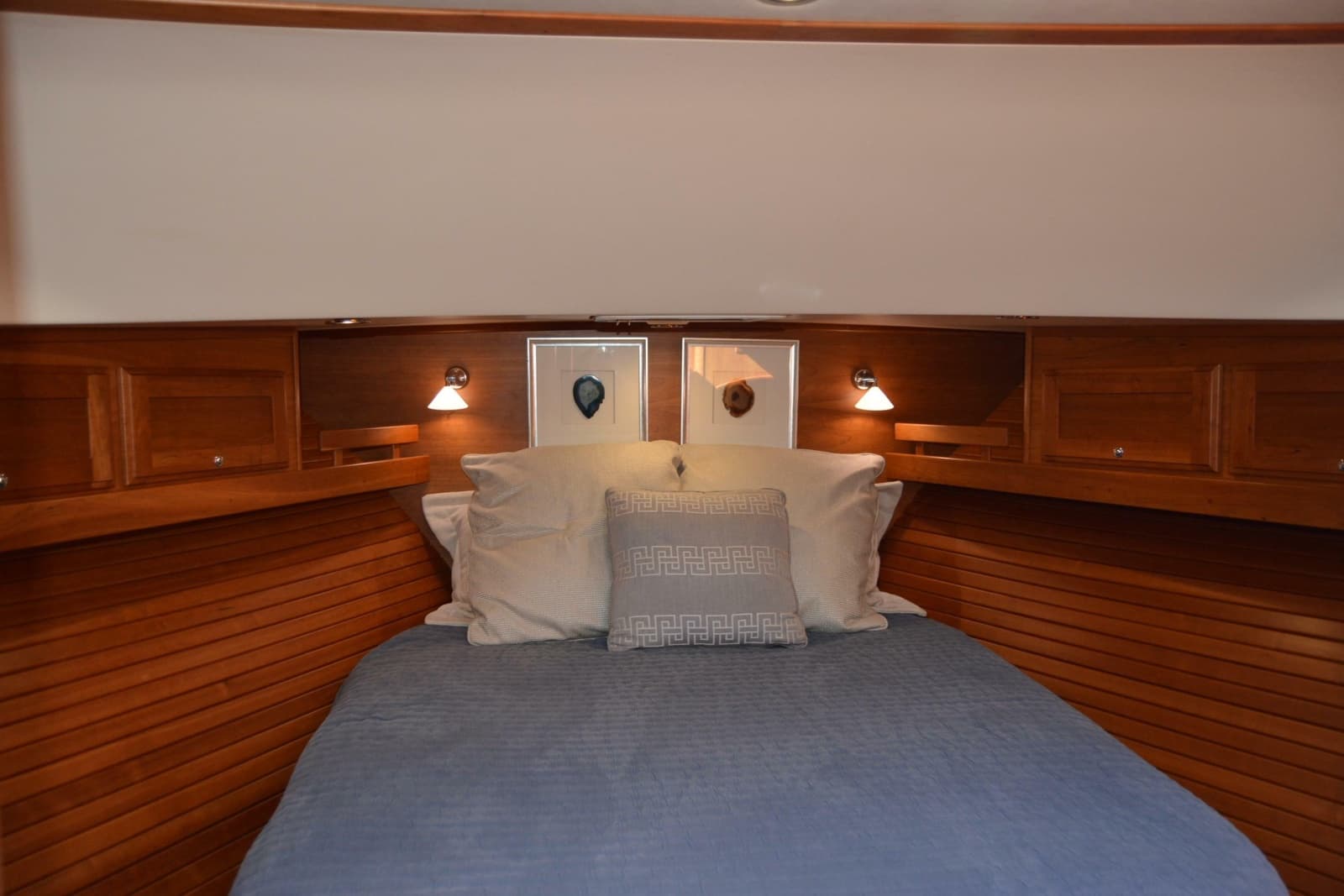 2012 Sabre 48 Salon Express - Photo 118