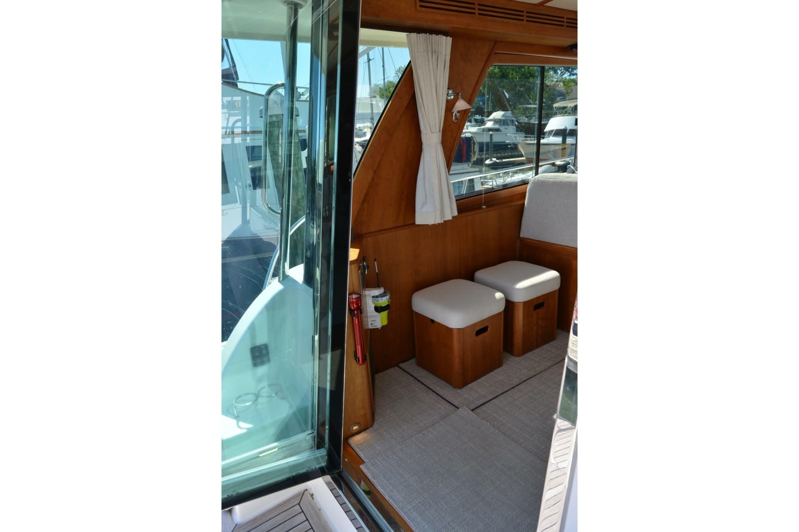 2012 Sabre 48 Salon Express - Photo 65
