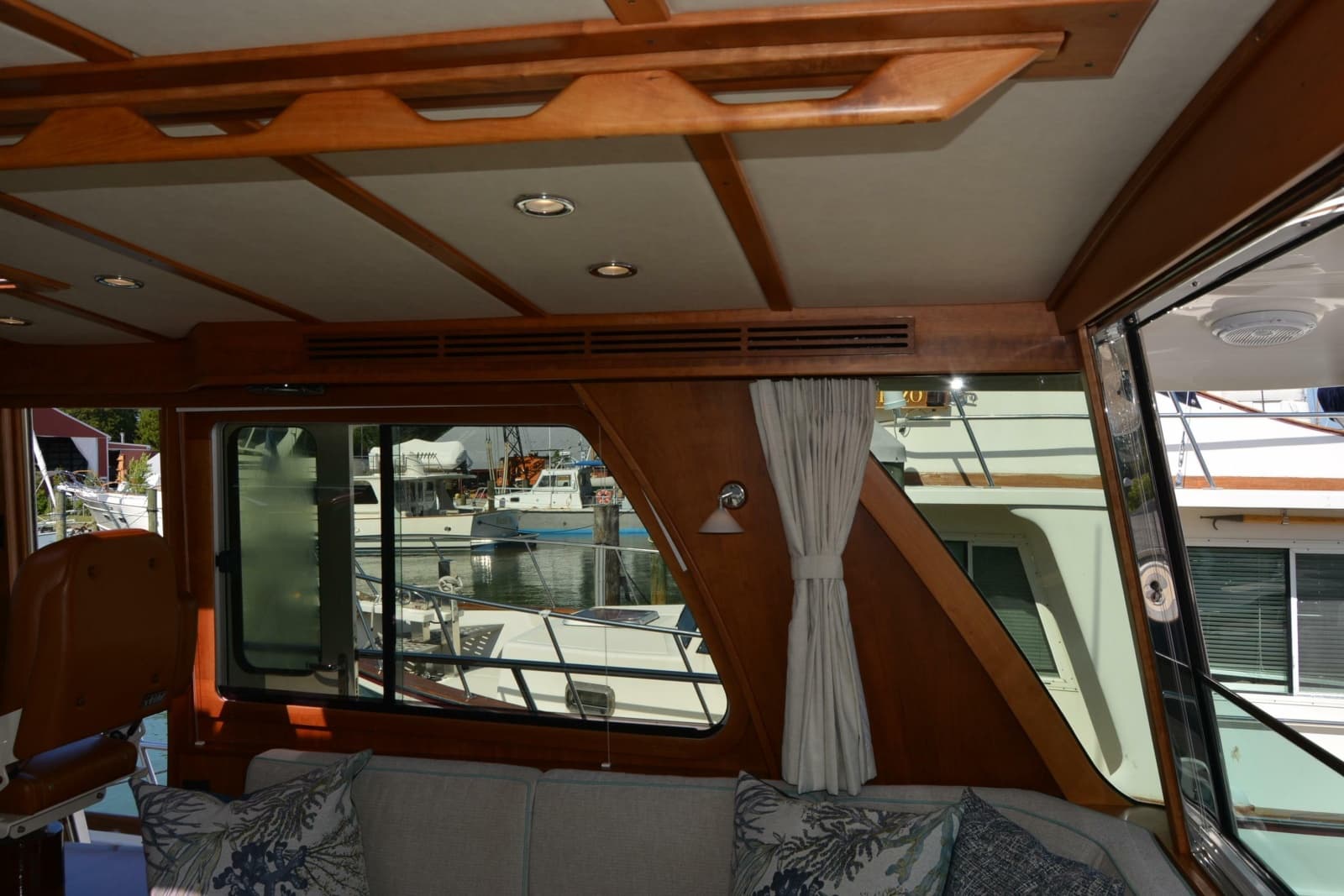 2012 Sabre 48 Salon Express - Photo 68