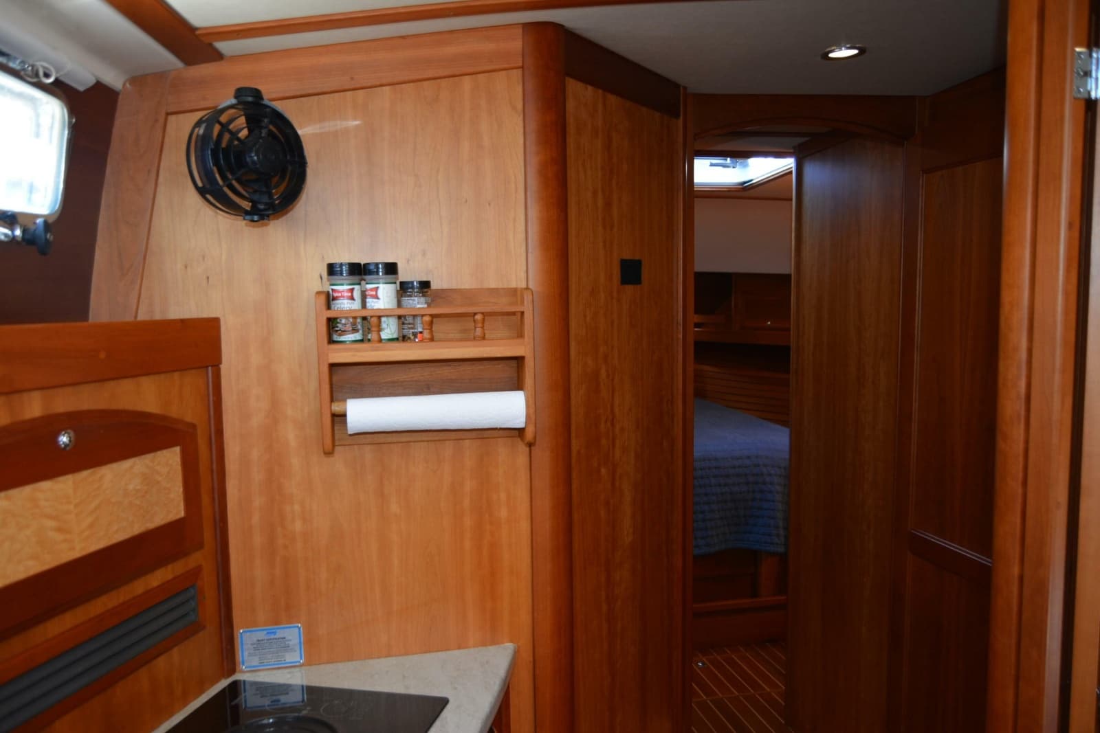 2012 Sabre 48 Salon Express - Photo 115
