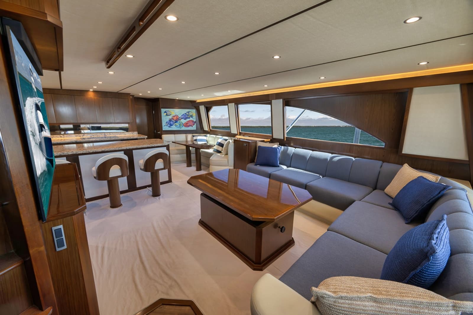 2015 Viking 76 Enclosed Bridge - Photo 28