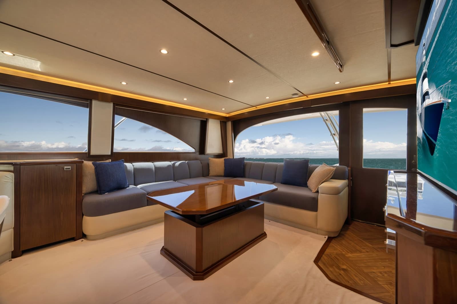 2015 Viking 76 Enclosed Bridge - Photo 30