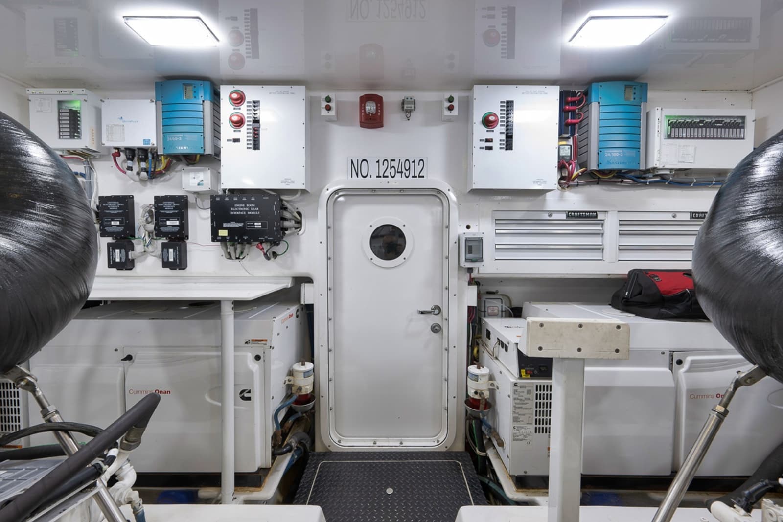 2015 Viking 76 Enclosed Bridge - Photo 55