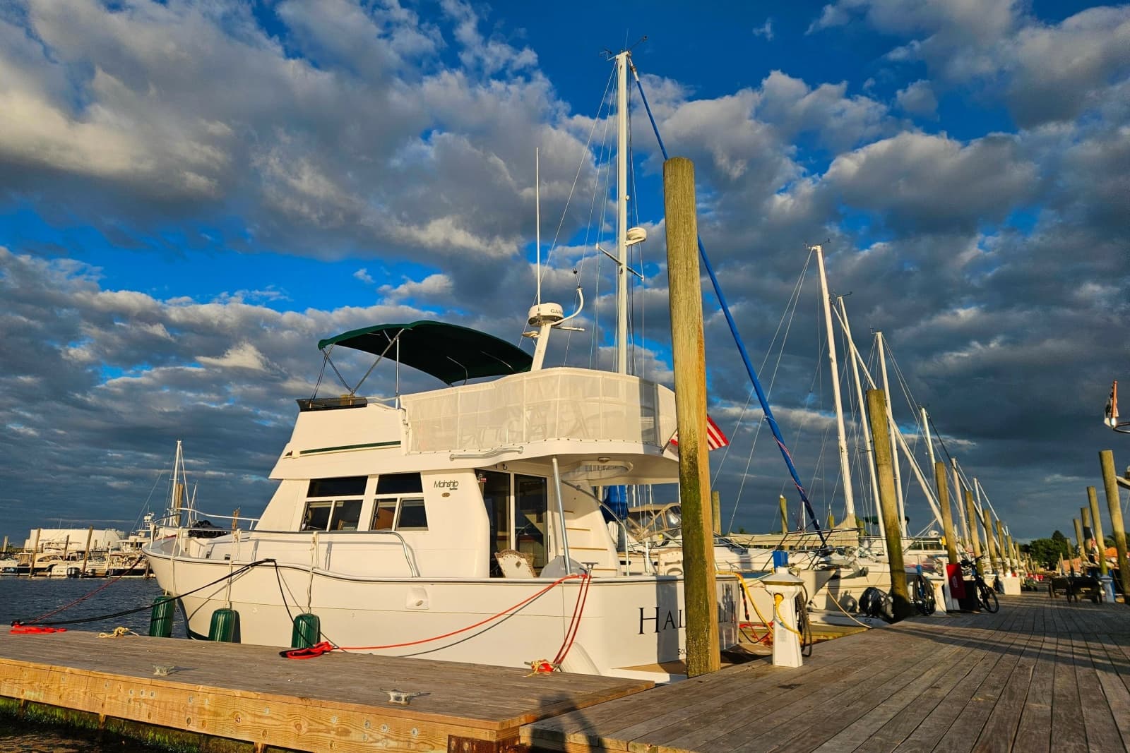 2000 Mainship 39 Trawler - Photo 1