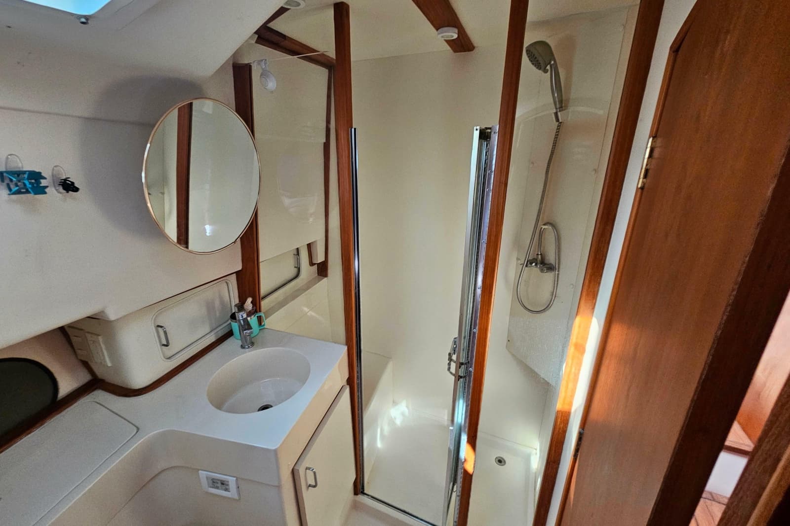 2000 Mainship 39 Trawler - Photo 35